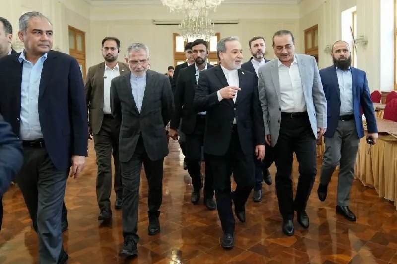 الحدث به نقل از یکمنبع بلندپایه: ایران به مسئولان پاکستانی اعلام کرده است که از مذاکرات خارج نشده، بلکه «آن را به تعلیق درآورده است»