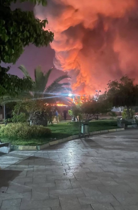 Column of Fire and Smoke in Bandar Abbas
