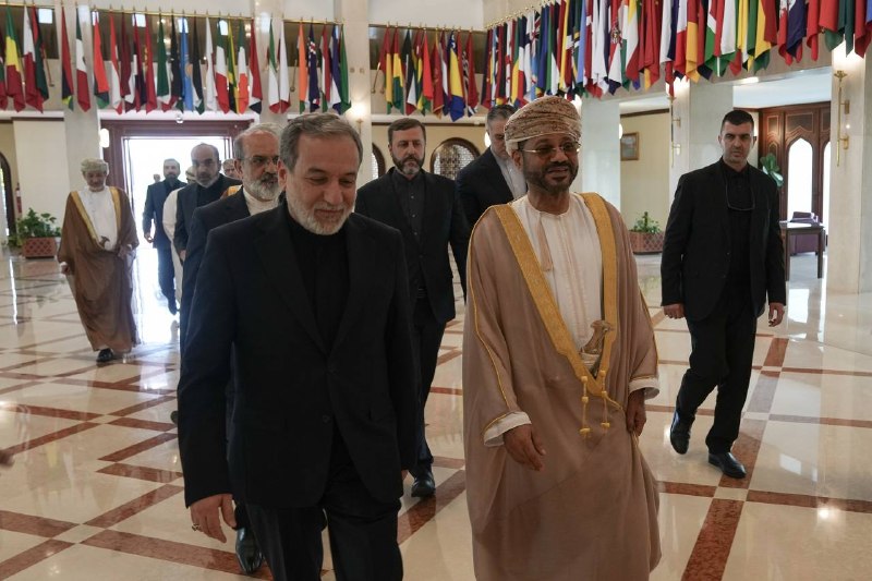 Badr Al-Busaidi welcomed Seyyed Abbas Araghchi in Muscat