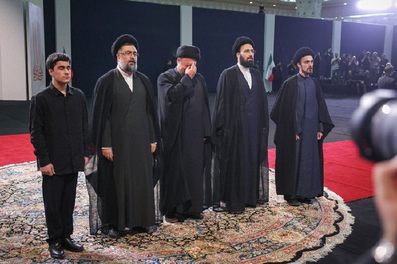 Quranic recitation commentary at ceremony