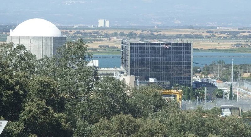یورونیوز: اسپانیا فعالیت نیروگاه هستهای آلمراز را تا سال ۲۰۳۰ تمدید کرده و تعطیلی برنامهریزیشده آن را سه سال به تعویق انداخت