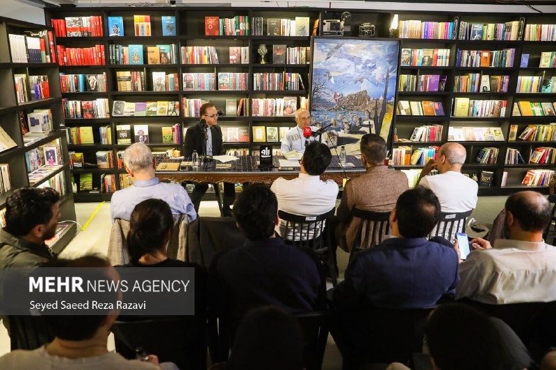 رویداد گفتوگو درباره کتاب «اقتصاد از دیدگاه انسانی» رویداد گفتوگو درباره کتاب «اقتصاد از دیدگاه انسانی» نوشته محمد طبیبیان جمعه ۳۰ مرداد ۱۴۰۵ با حضور محمد طبیبیان، فرهاد نیلی