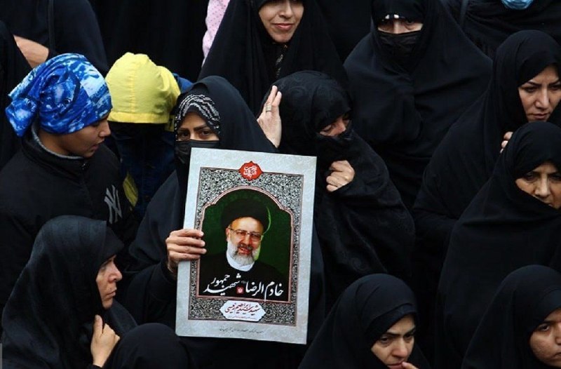 انتقاد اصولگرایانه از تیم رئیسی: آن شهید به اخلاق حسنه مشهور بود؛ چرا شما از این صفت بهره ندارید؟