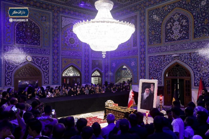 📷 مردم به گرد مزار رهبر شهیدشان در دارالذکر رسیدند