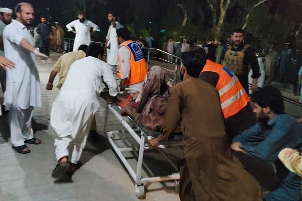 2 Attacks in Khyber Pakhtunkhwa, Pakistan; 3 Police Killed and 20 Injured