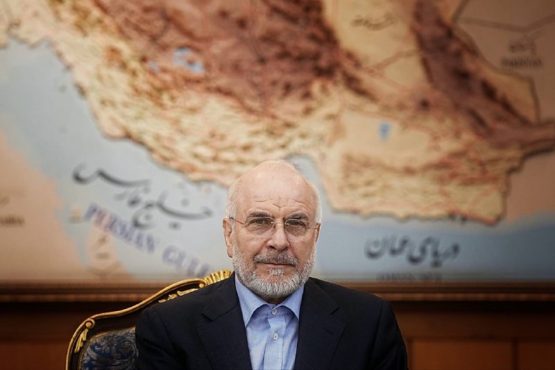 اعلام جنگ مجازی رئیس پارلمان عراق به همتای ایرانی/ یک روز پس از دریافت هدیه از قالیباف، حلبوسی نام جعلی برای خلیج فارس تبلیغ کرد