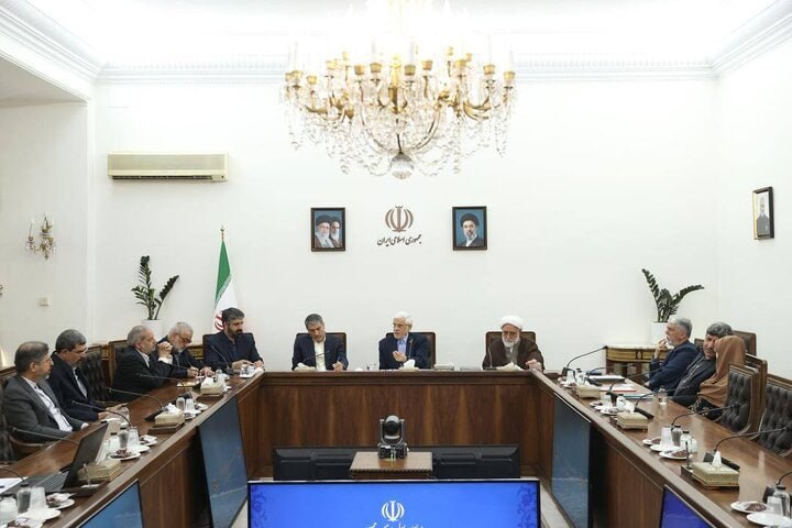 عارف: ۹۵ درصد دستاوردهای علم و فناوری کشور مرهون نگاه رهبر شهید انقلاب است