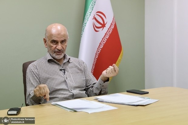مومنی، اقتصاددان: سیاست شوکدرمانی در زمینه بنزین، از پیش محکوم به شکست است 🔴 دولتهای ما هیچگاه متوجه نشده و نمیشوند که بنزین تنها مشکل اقتصاد ایران نیست فرشاد مومنی اقتصاددان