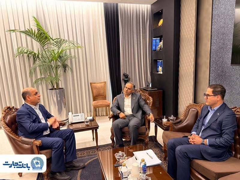 مدیرعامل بانک تجارت بر اهمیت حمایت از طرحهای توسعهای استان گیلان تاکید کرد 🤝 دکتر اخلاقی مدیرعامل بانک تجارت در دیدار با استاندار گیلان بر