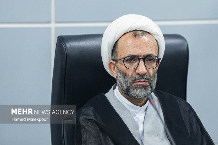 از ستاد موازی تا پلتفرم خارجی؛ همان هشداری که نادیده گرفته شد عضو هیئت رئیسه مجلس شورای اسلامی: حکمرانی فضای مجازی با تعدد مراکز تصمیمگیری تقویت نمیشود