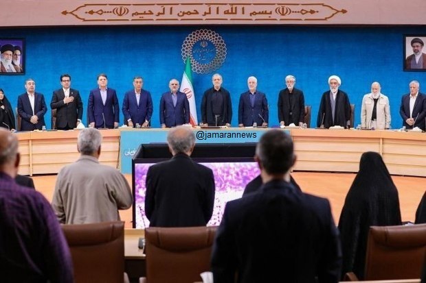 موسوی، مشاور سیدمحمد خاتمی: دولت یک تنه در برابر فشارهای داخلی و خارجی ایستادگی نمود/ اجازه دهید بنیان دیپلماسی بر تعامل با جهان قرار گیرد