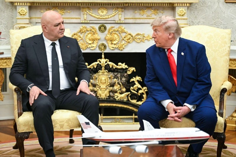 دونالد ترامپ در دیدار با جوزف عون درباره ایران گفت: آنها به شدت خواهان مذاکره هستند