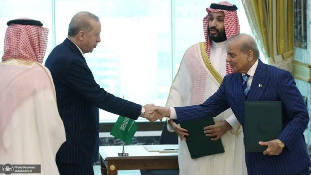 ⭕ میدل ایستآی: اگر پیمان مکه نتواند ماشین جنگی صهیونیسم را متوقف سازد، یک شکست تاریخی خواهد بود ⭕ فلسطین