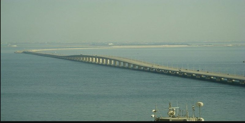 Kayhan: Target Saudi Arabia's 'King Fahd Bridge' with Missiles