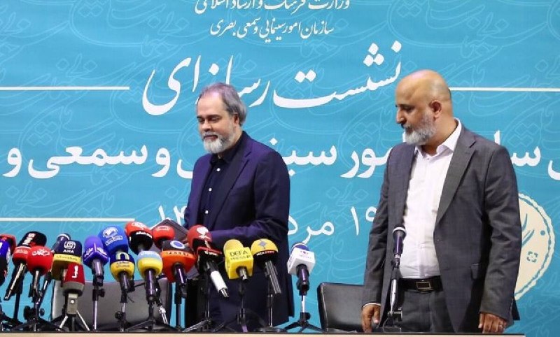 فریدزاده در پاسخ به «اعتماد»: سینما باید از سیطره یک عده خاص بیرون بیاید