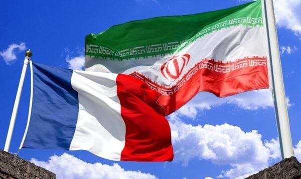تشییع ۶۸ پاره تن شناسایی شده از حادثه میناب