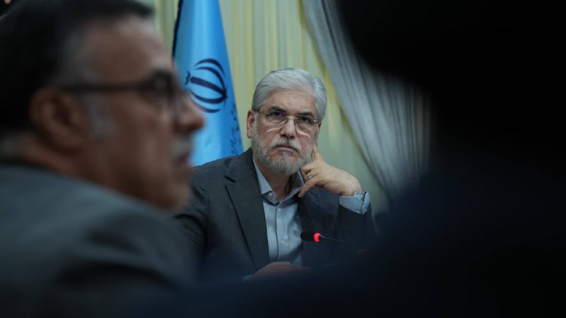 سیمایی صراف وزیر علوم تحقیقات و فناوری: همکاریهای آموزشی، پژوهشی و فناورانه با ایرانیان خارج از کشور عملیاتی میشود