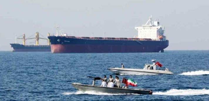 New York Times: Strait of Hormuz tensions increase maritime traffic decline