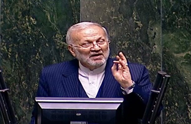 متکی: ملت ایران منتظر صدور حکم قصاص برای ترامپ و نتانیاهو در ۱۰ روز آینده است منوچهر متکی خطاب به دولت و قوه قضائیه