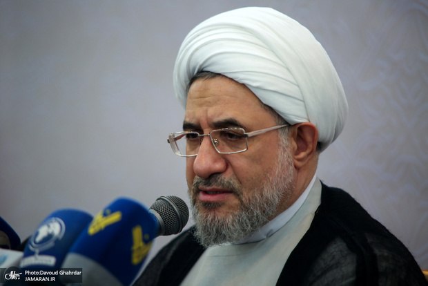 Ayatollah Araki: Vengeance for the Blood of the Martyred Leader is a Prelude to the Appearance of Imam Mahdi