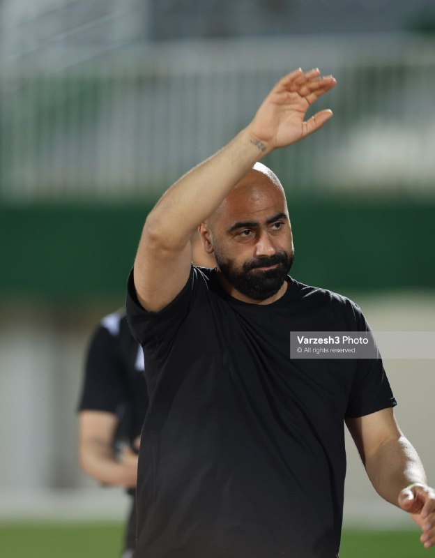 Maziar Zare Extended His Contract with Malavan Club