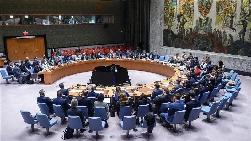 آکسیوس به نقل از یک مطلع: نماینده ارشد شورای صلح و مشاور این شورا امروز با نتانیاهو دیدار کرده و به او ابلاغ کردند که باید حملات به غزه متوقف شود 📲