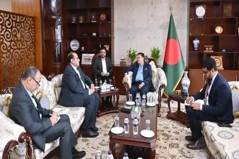 Bangladesh Foreign Minister Emphasizes Country's Solidarity with Iranian People