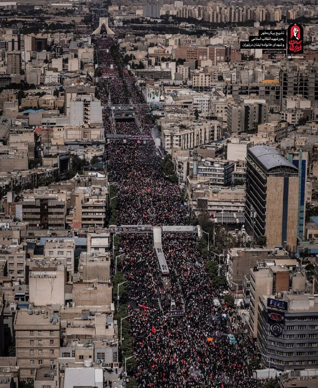 مراسم تشییع با حضور میلیونها نفر برگزار شد