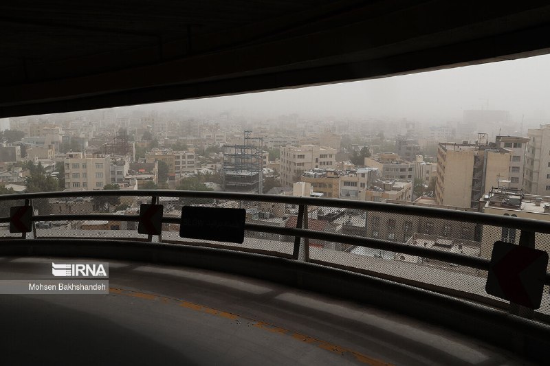 مدیرکل هواشناسی استان تهران از وزش باد همراه با خیزش خاک در ۴۸ ساعت آینده خبر داد