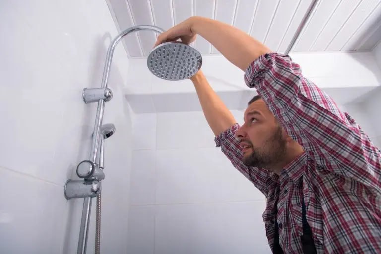 ترفندهای طلایی برای کاهش مصرف آب هنگام استحمام فرشته ذوالفقاری - خبرنگار ایرنا