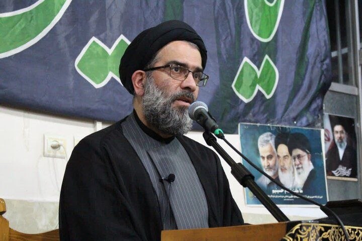 افرادی شعار صلح را به پوششی برای تسلیم در برابر دشمن تبدیل کردند نماینده مردم گلستان در مجلس خبرگان رهبری