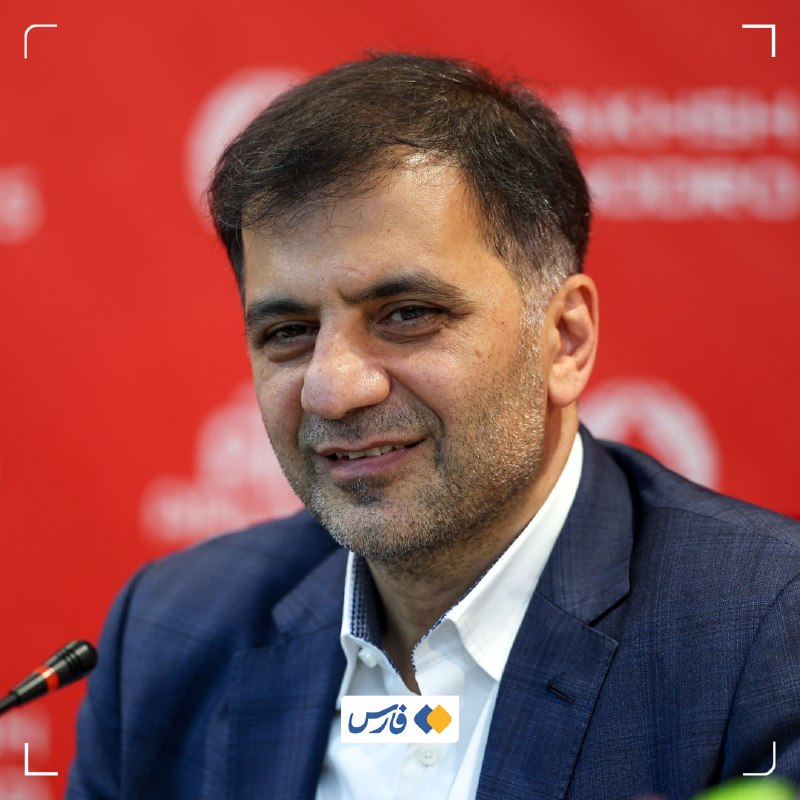 مدیرعامل تراکتور: بازیکنانم را به تیم امید نمیدهم ⚽ باشگاه تراکتور در فصل جاری در لیگبرتر، لیگ نخبگان آسیا و جام حذفی حضور دارد و با برنامهای