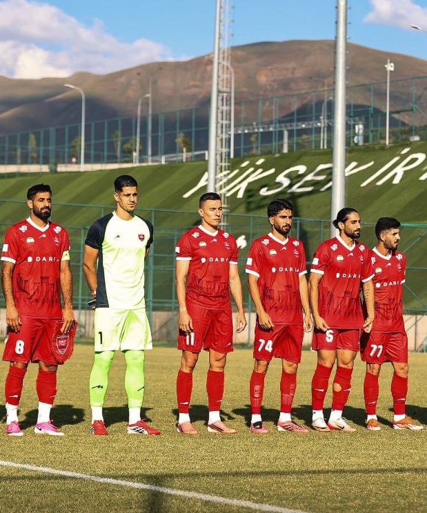 ❌ دیدار فجر - پرسپولیس لغو شد 🟡 با اعلام باشگاه فجر دیدار تدارکاتی این تیم مقابل پرسپولیس لغو شد و فجر روز پنجشنبه 15 مردادماه در یک بازی تدارکاتی
