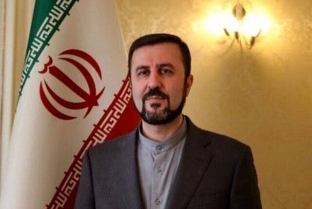 غریبآبادی: انگلیس و فرانسه با ۳۴ کشور یک ائتلاف کذایی برای مین زدایی تشکیل داده اند مرتب با ما صحبت کرده اند؛ به صراحت گفتهایم به هیچ وجه اجازه