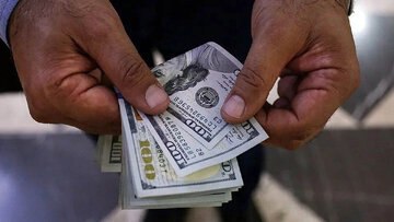 ثبات نسبی نرخ ارز در مرکز مبادله؛ دلار بر مدار صعودی ماند