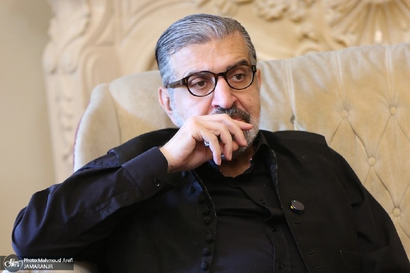 واکنش صادق خرازی به مواضع برادرش «باقر خرازی» علیه دولت/ مسئولان خودشان و فرزندانشان را مهار کنند، مشکلی پیش نمیآید/ نفوذ در اندیشههای امنیتی به وفور هست/ کف خیابان را نباید به
