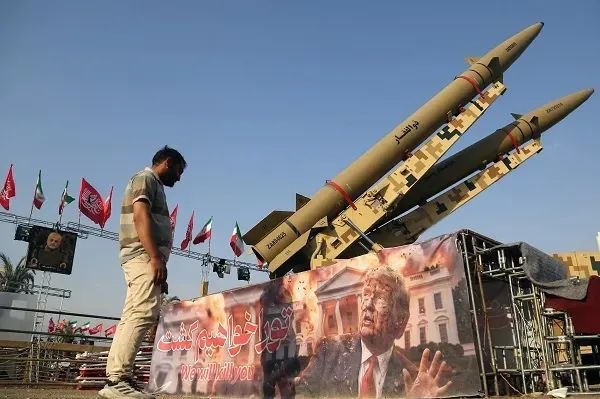 تریتا پارسی، معاون اندیشکده کوئینسی: من به طور فزآیندهای به این نتیجه رسیدهام که جنگ آمریکا، اسرائیل علیه ایران وارد دور سوم خواهد شد