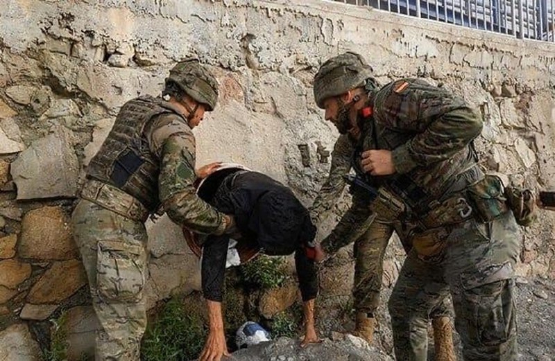 مهاجران برای جلوگیری از اخراج از سئوتا، در لولهها و تونلها پنهان میشوند