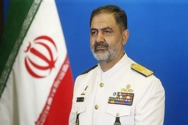 امیر دریادار ایرانی: صنعت دفاعی از دل تحریمها سربرآورد فرمانده نیروی دریایی: سی و یکم مردادماه، روز صنعت دفاعی، یادآور یکی از درخشانترین جلوههای