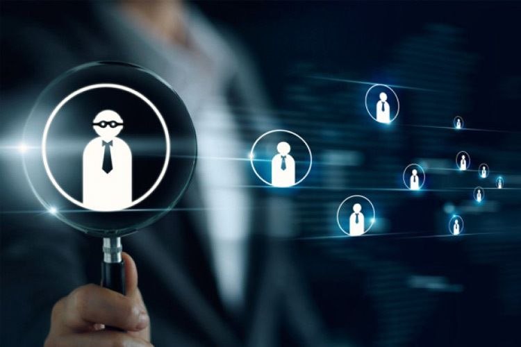کلاهبرداری با صدای جعلی و پیامهای آلوده