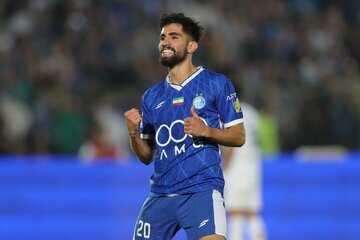 Alireza Koushki extended his contract with Esteghlal for two seasons