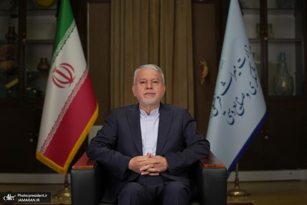 ⭕ رضا صالحی امیری: اینکه کسی در یک تریبون رسمی و در زمانی که کشور درگیر جنگ است، رسماً درباره حمله به ترامپ و ترور او در ترکیه سخن بگوید، چه معنایی