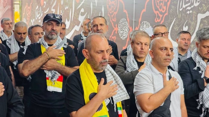 Turkish Pilgrims Enter from Bazargan Border to Bid Farewell to Ayatollah Ali Khamenei's Body
