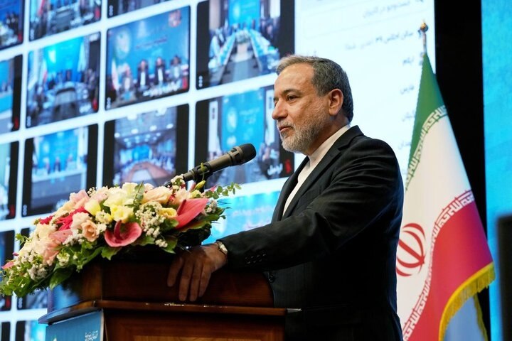 خیال باطل «تسلیم بدون قید و شرط» ایران در جنگ محقق نشد عراقچی