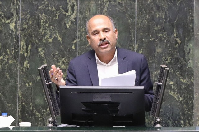 ممنوعیت واردات لوازم خانگی؛ ممنوعیت قانونی واردات، مسیر قاچاق کالا را هموار کرد سید عبدالکریم هاشمی نخلابراهیمی، نماینده مردم هرمزگان و عضو