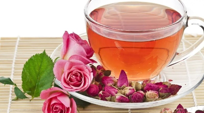 در چایتان چند گلبرگ گل محمدی بریزید !
