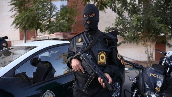 انهدام شبکهٔ انتقال اطلاعات طبقهبندیشده به دشمن