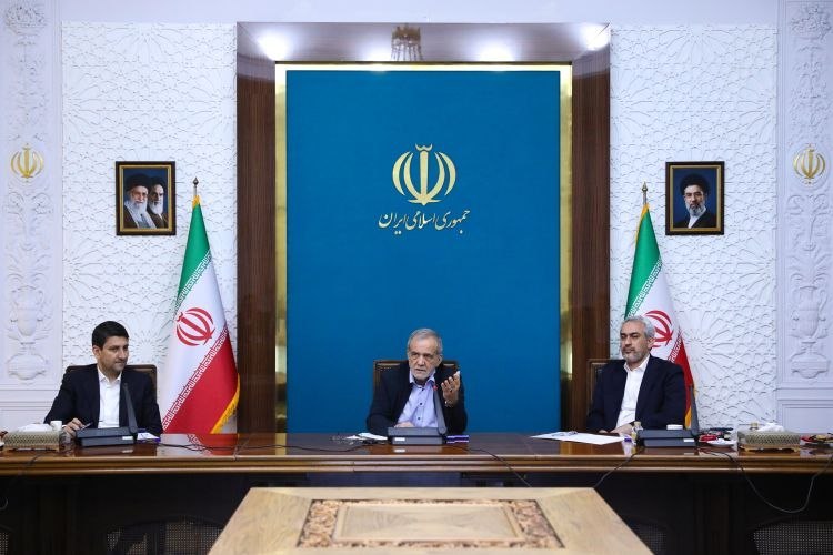 پزشکیان: دریافت هرگونه خدمت در کشور منوط به ارائه کد پستی و کد ملی میشود رئیسجمهور در جلسه بررسی میزان پیشرفت پروژه ملی نظام نشانهگذاری