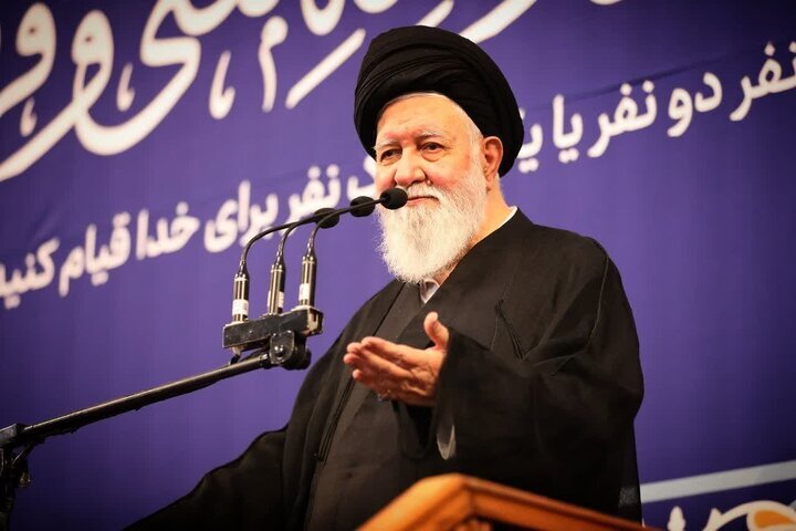 علم الهدی: 🔴 بی بندوبارها و بی حجاب ها لشکر آمریکا در داخل ایران می شوند 🔴 برخی مسئولان و دستیاران آنها موشک را با پوشک مقایسه می کنند 🔴 تجمعات خیابانی باید ادامه پیدا کند 🔴 نباید