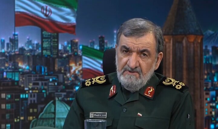 سرلشکر محسن رضایی: ایران تنگه هرمز را حفظ خواهد کرد